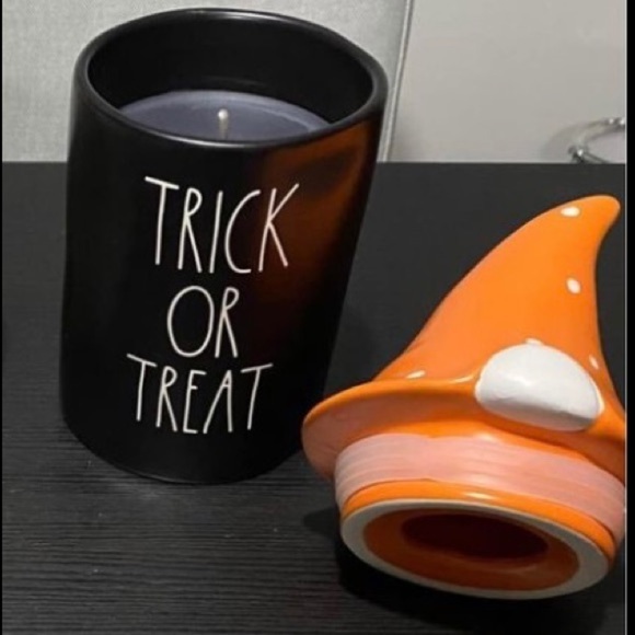 Rae Dunn trick or treat candle - Picture 2 of 4
